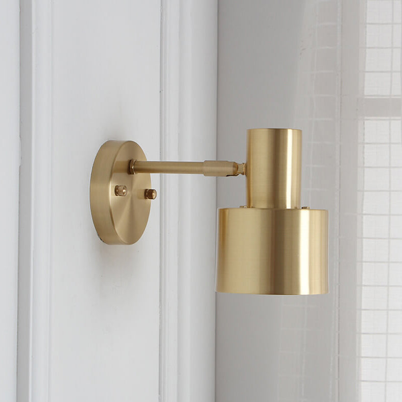 AuraGold – Minimalistische Goldene Wandleuchte