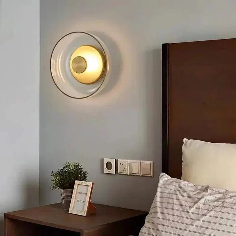 FjordGlow – Nordische Wandlampe Modern LED Weiß für Wohnzimmer & Flur