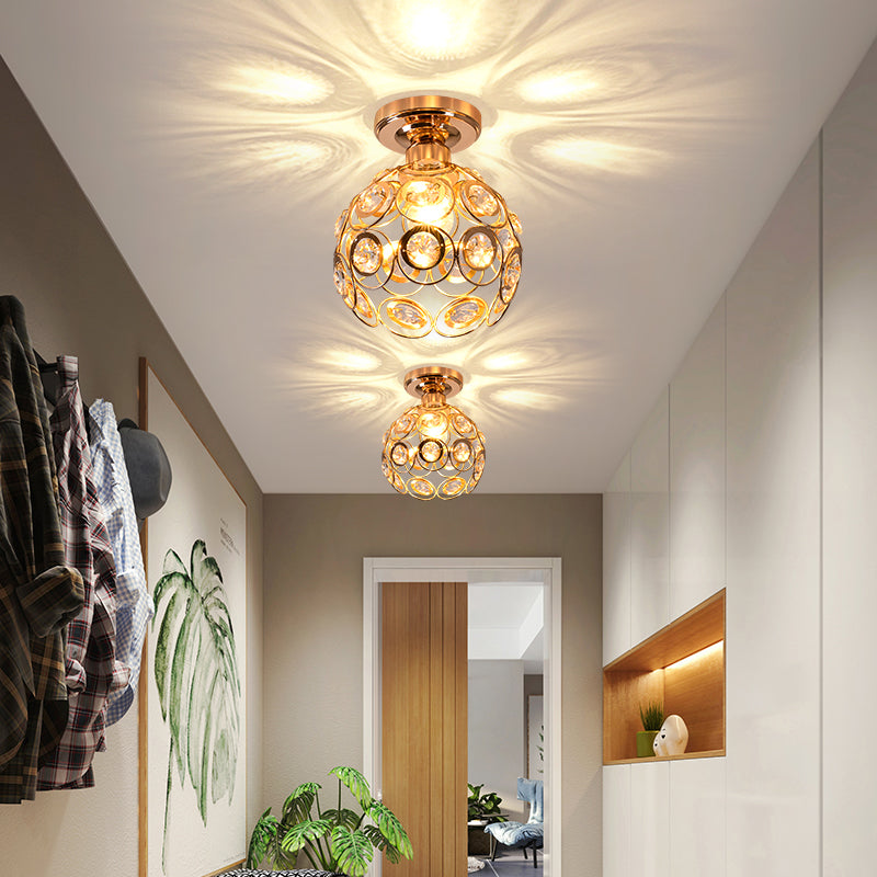 AuroraLuxe - Luxuriöse Kristall-Deckenleuchte mit Gold-Finish für Wohnzimmer oder Flur