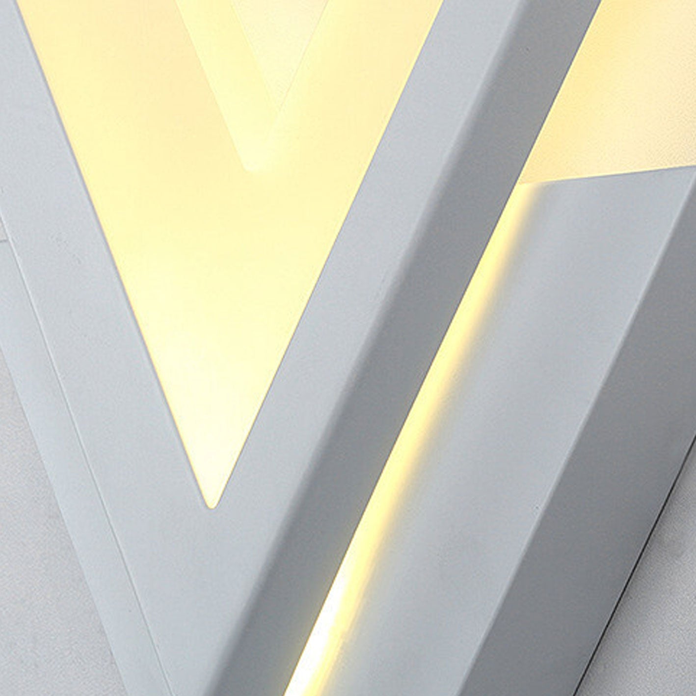 V-Lume - Moderne V-förmige LED-Wandleuchte