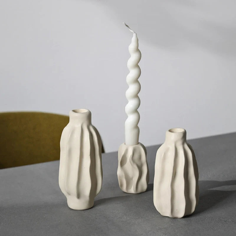 LumoForm Kerzenhalter Modern Skulptur-Design Schwarz für Innenräume