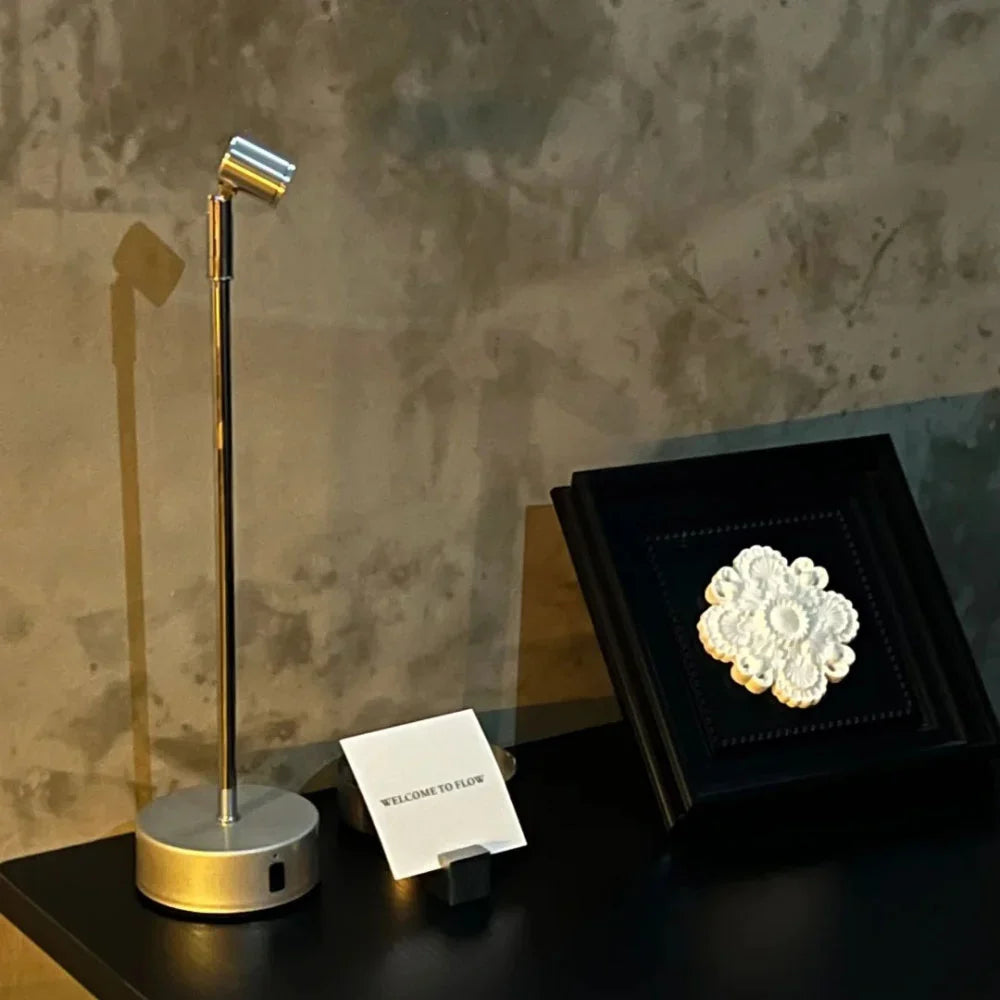 LumoLite Design-Tischlampe LED dimmbar schwarz fürs Büro