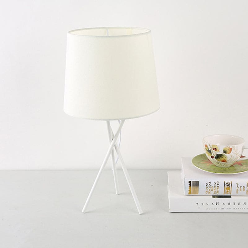 LumiTact Tischlampe Minimalistisch Stoffschirm Warmweiß Schlafzimmer
