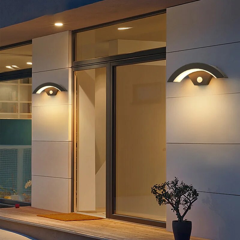 ClearLume - Elegante und wasserdichte LED-Wandleuchte