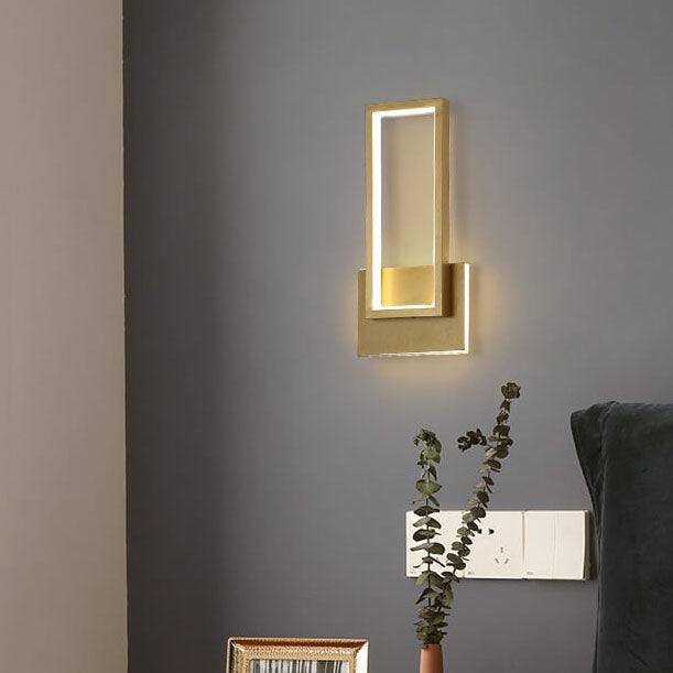 BrightLine – Goldene LED-Rechteck-Wandleuchte