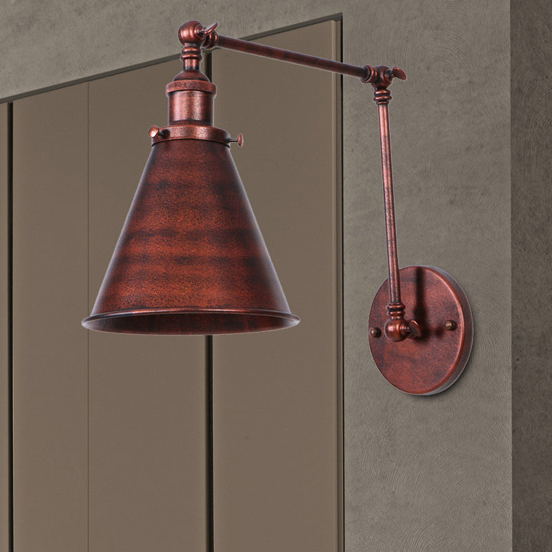 RustiGlow - Industrielle Kegel-Wandlampe im Bauernstil