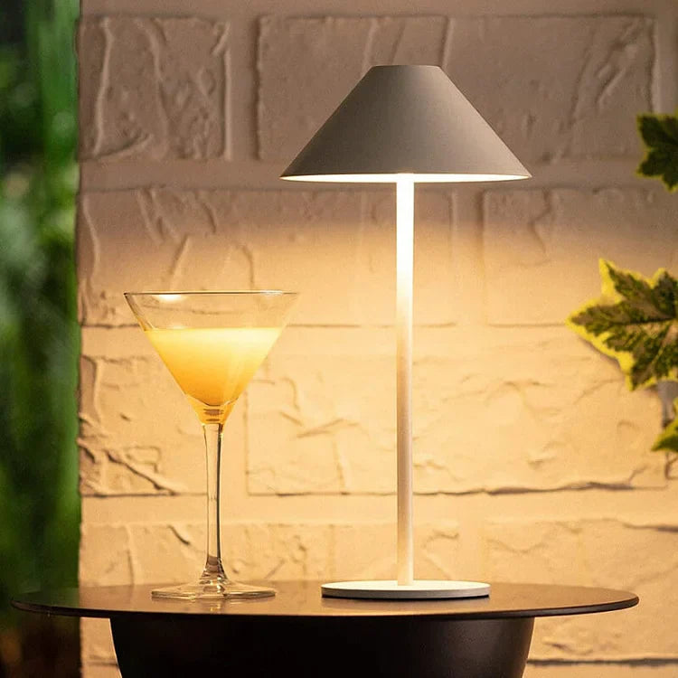 LumiZen Kegellampe skandinavisch dimmbar beige Schlafzimmer