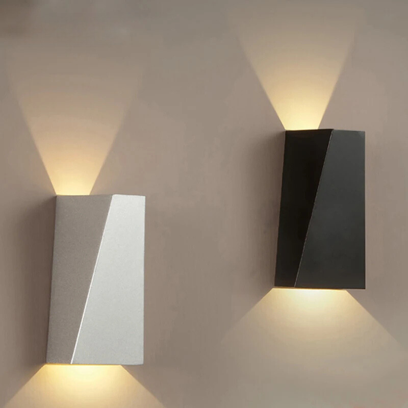 DualLux LED-Wandleuchte - Doppelte Lichtprojektion