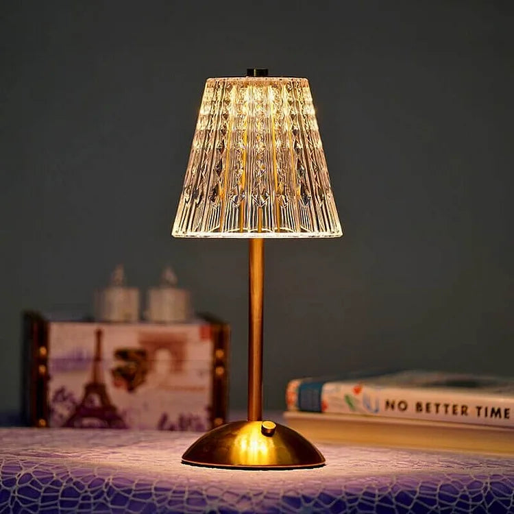 CrystalLuxe – Elegante Kristall-Tischlampe mit warmem Licht Weiß für Wohnzimmer