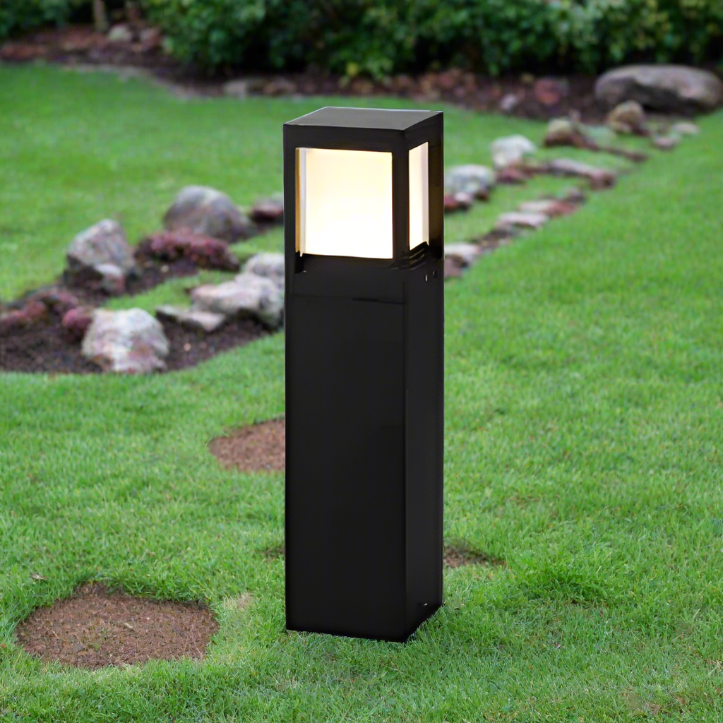 LumoWürfel Solarleuchte 60 cm – Modern, RGB, für Garten & Terrasse