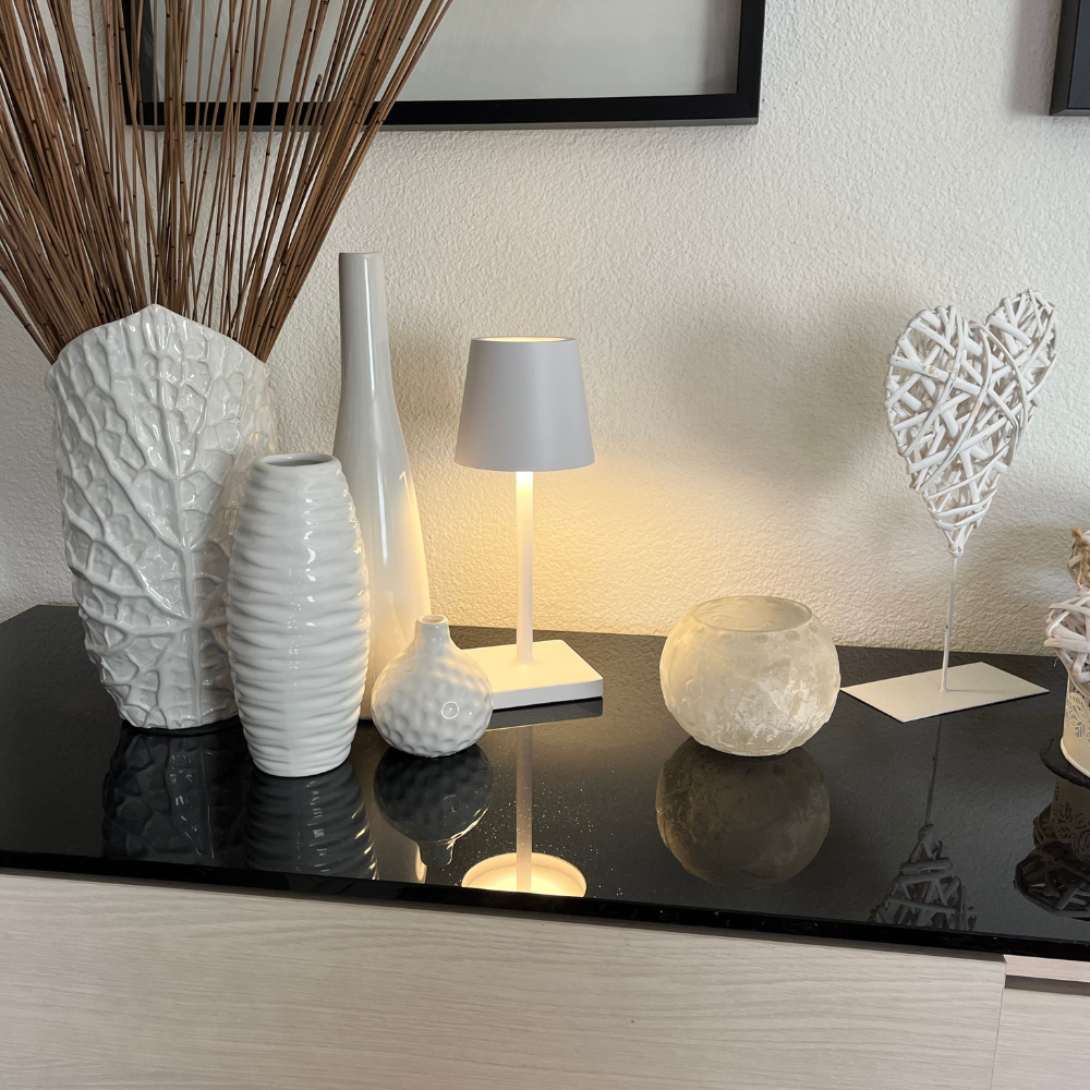 Solux Dimmbar Lampe – Kompakt, tragbar, stilvolle Beleuchtung
