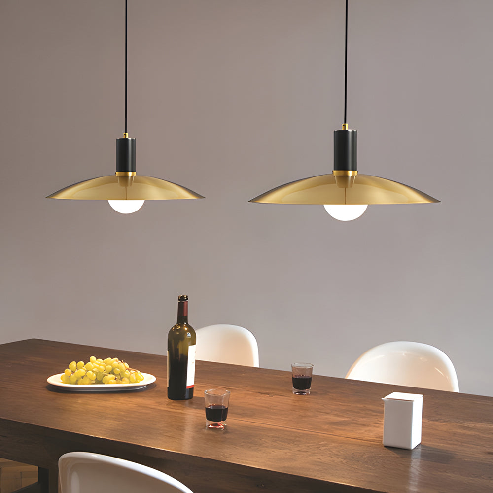 AuraBrass LED Pendelleuchte – Vintage Design in Messing & Glas