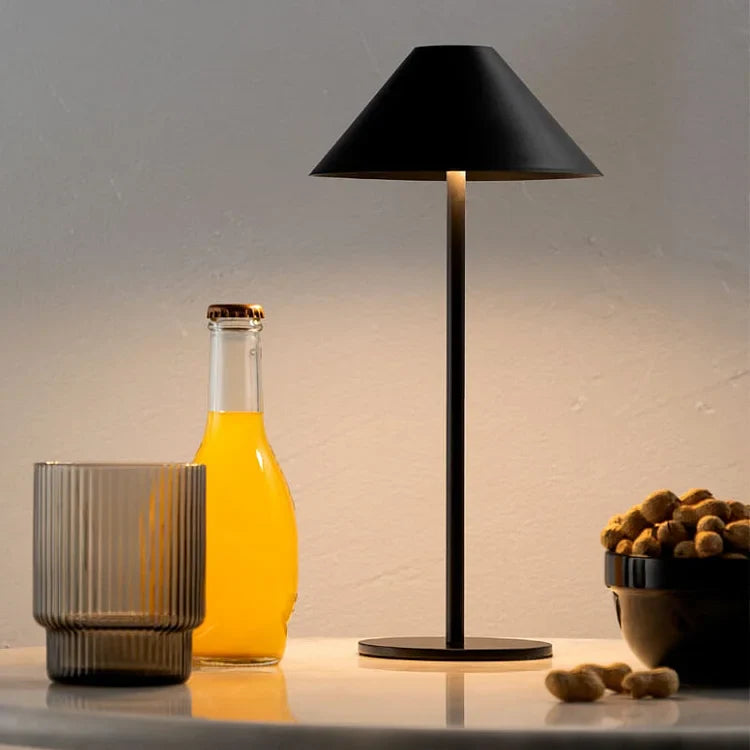 LumiZen Kegellampe skandinavisch dimmbar beige Schlafzimmer