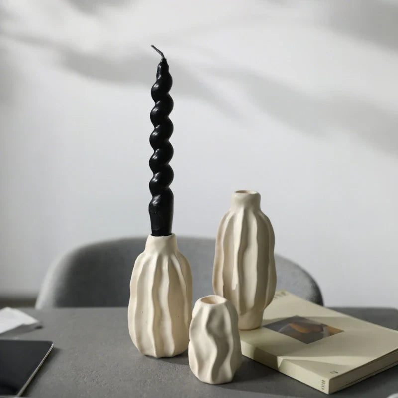 LumoForm Kerzenhalter Modern Skulptur-Design Schwarz für Innenräume