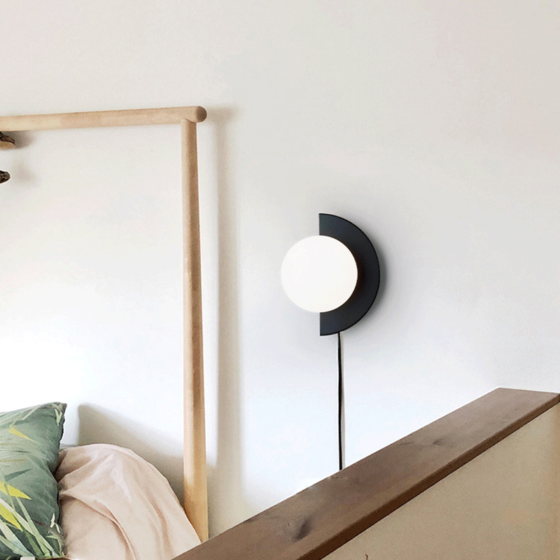 Maud LED Wandleuchte – Modernes Alluminium- und Glasdesign für Wohnzimmer & Schlafzimmer