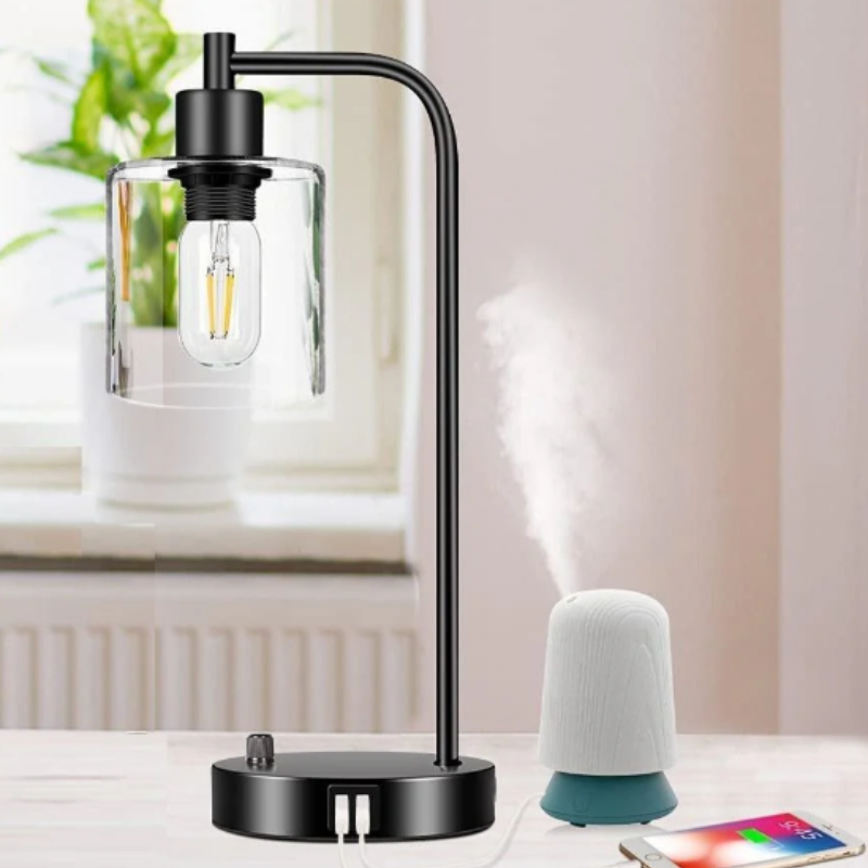 IndustriGlow - Industrielle Tischleuchte mit USB-Anschlüssen und dimmbarer Beleuchtung