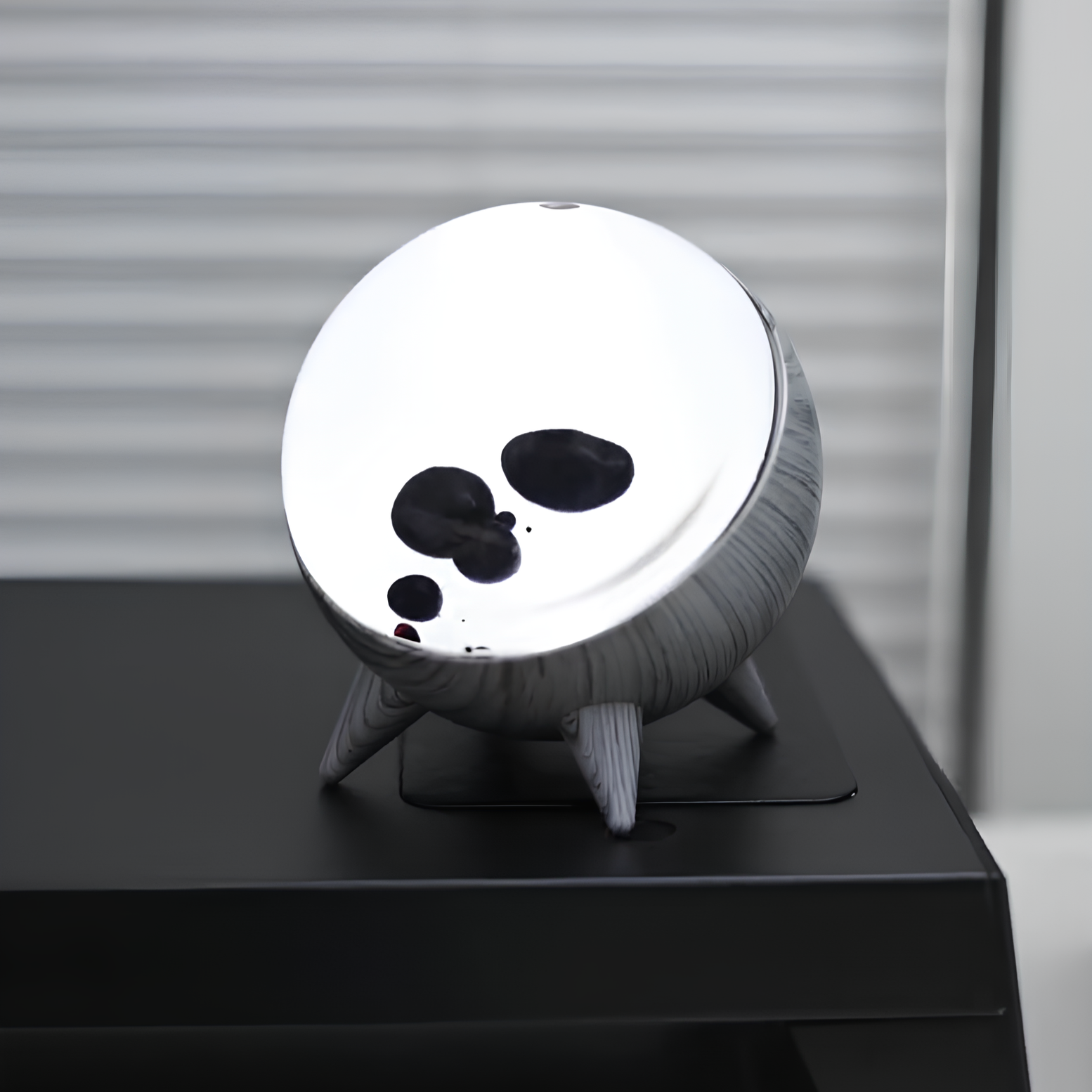 MagnoFlow Deko-Tischlampe Ferrofluid Effekt modern für Wohnzimmer