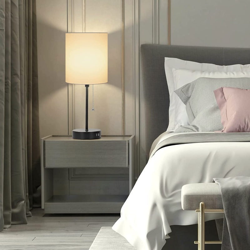 LinenLuxe - Se+t aus 2 modernen Tischlampen mit USB & Steckdose