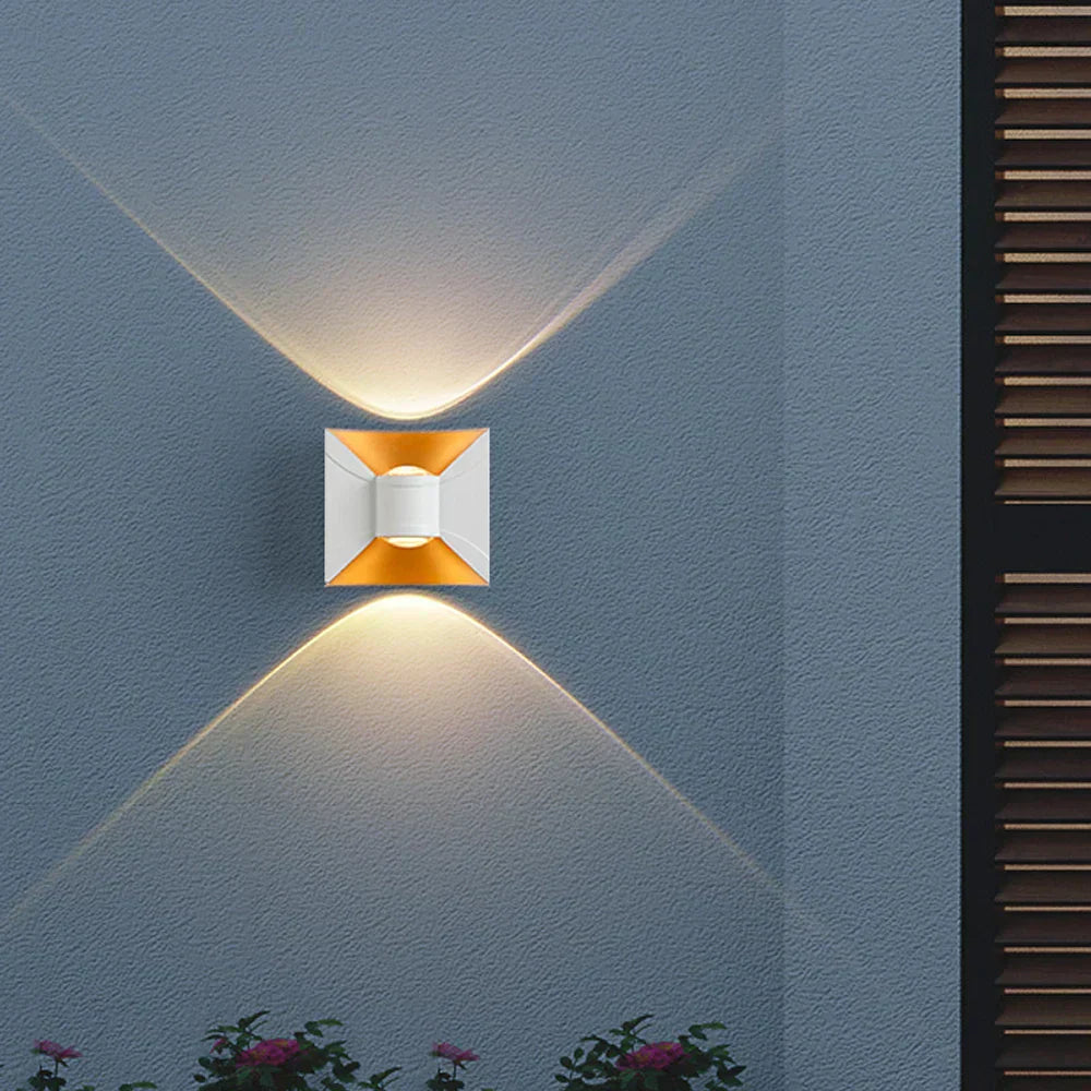 SolarBright – Wetterfeste LED Außenwandlampe