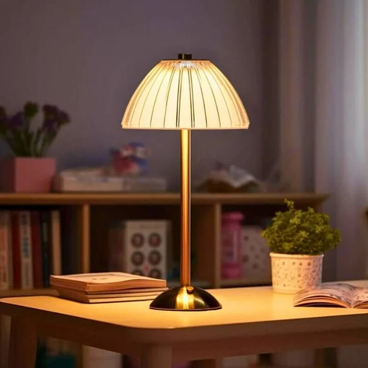 CrystalLuxe – Elegante Kristall-Tischlampe mit warmem Licht Weiß für Wohnzimmer