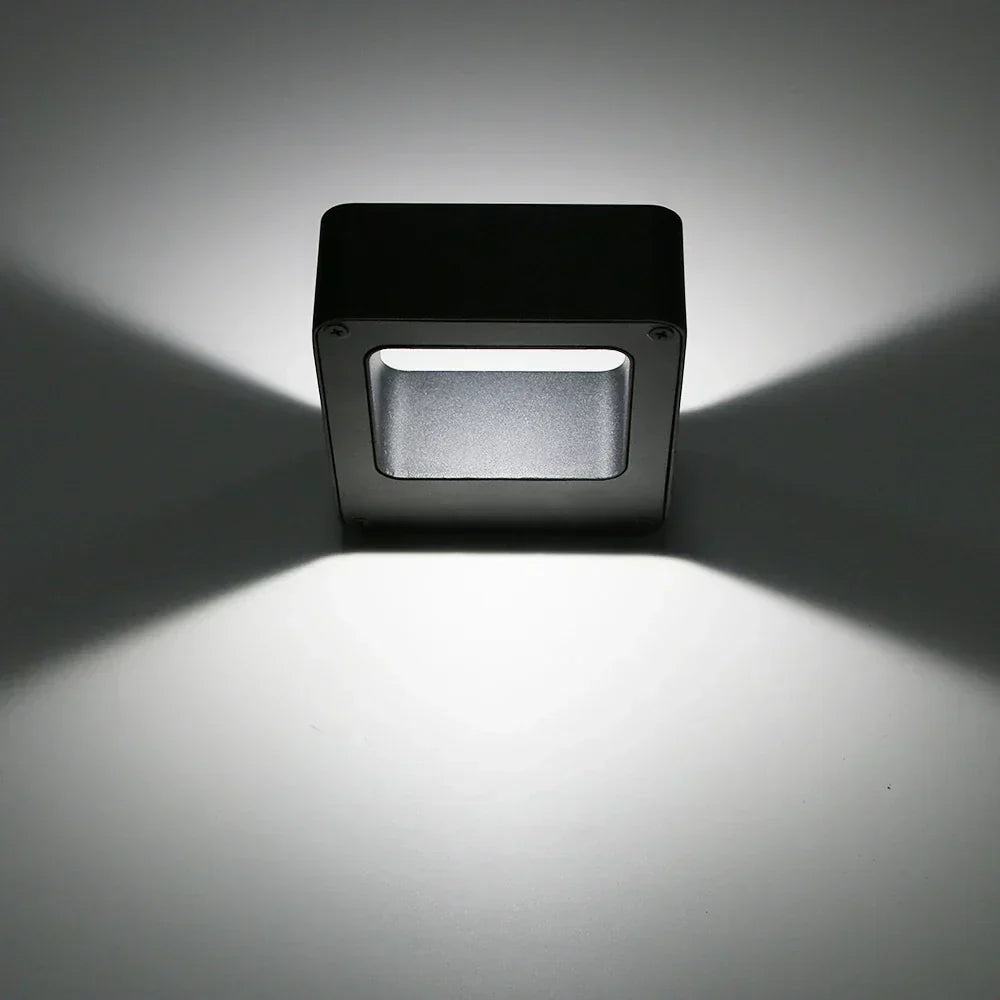 AquaBrilliance - LED Wasserdichte Außenlampe