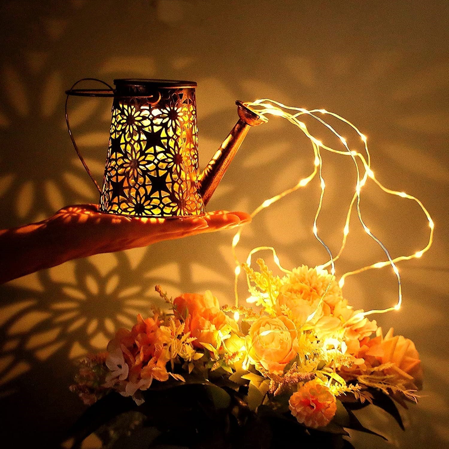 EnchantaCan - Solar-Watering Can mit Mystischem Leuchten
