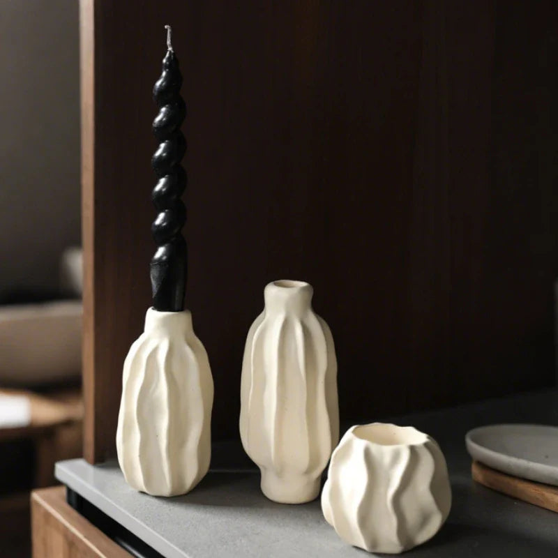 LumoForm Kerzenhalter Modern Skulptur-Design Schwarz für Innenräume