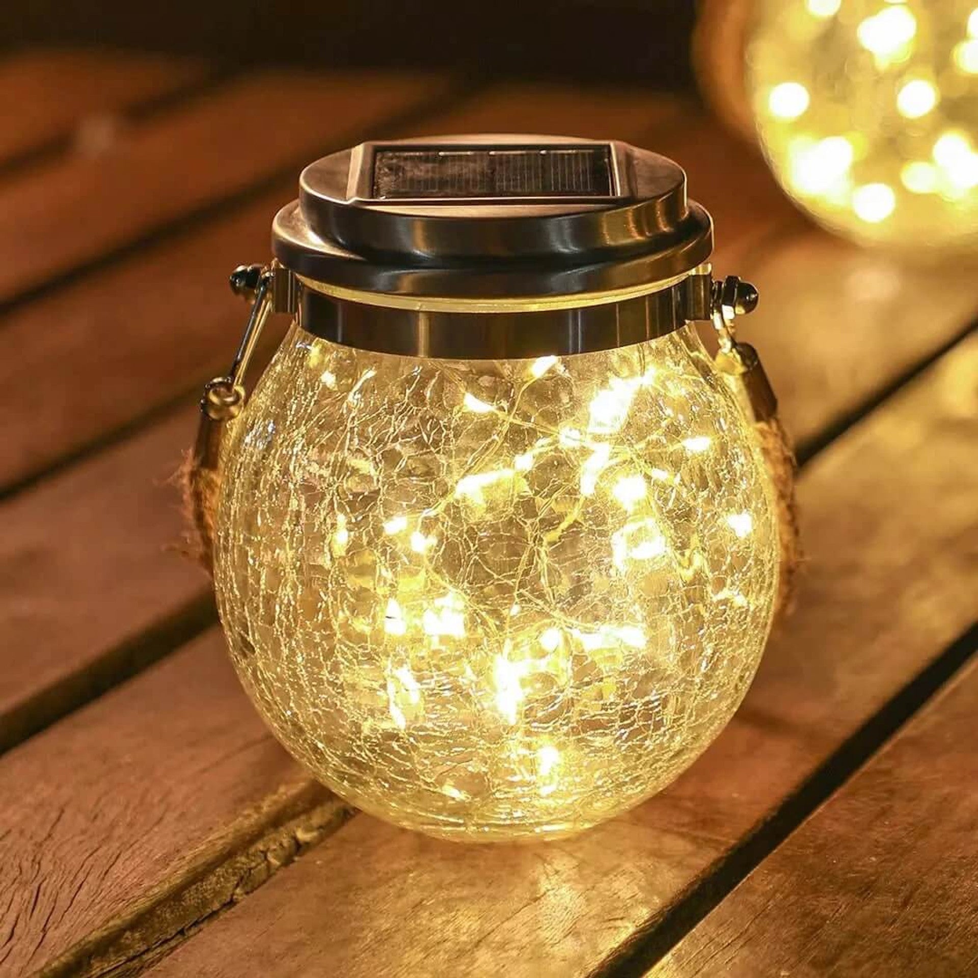 SolarGlanz – Elegante Glas-Solarleuchte für Garten & Terrasse