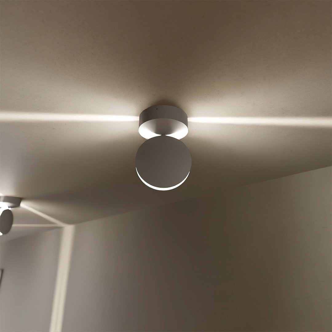 Skyglow I Flexible LED-Lampe mit 360° Rotation - Modernes Design für Innen und Außen