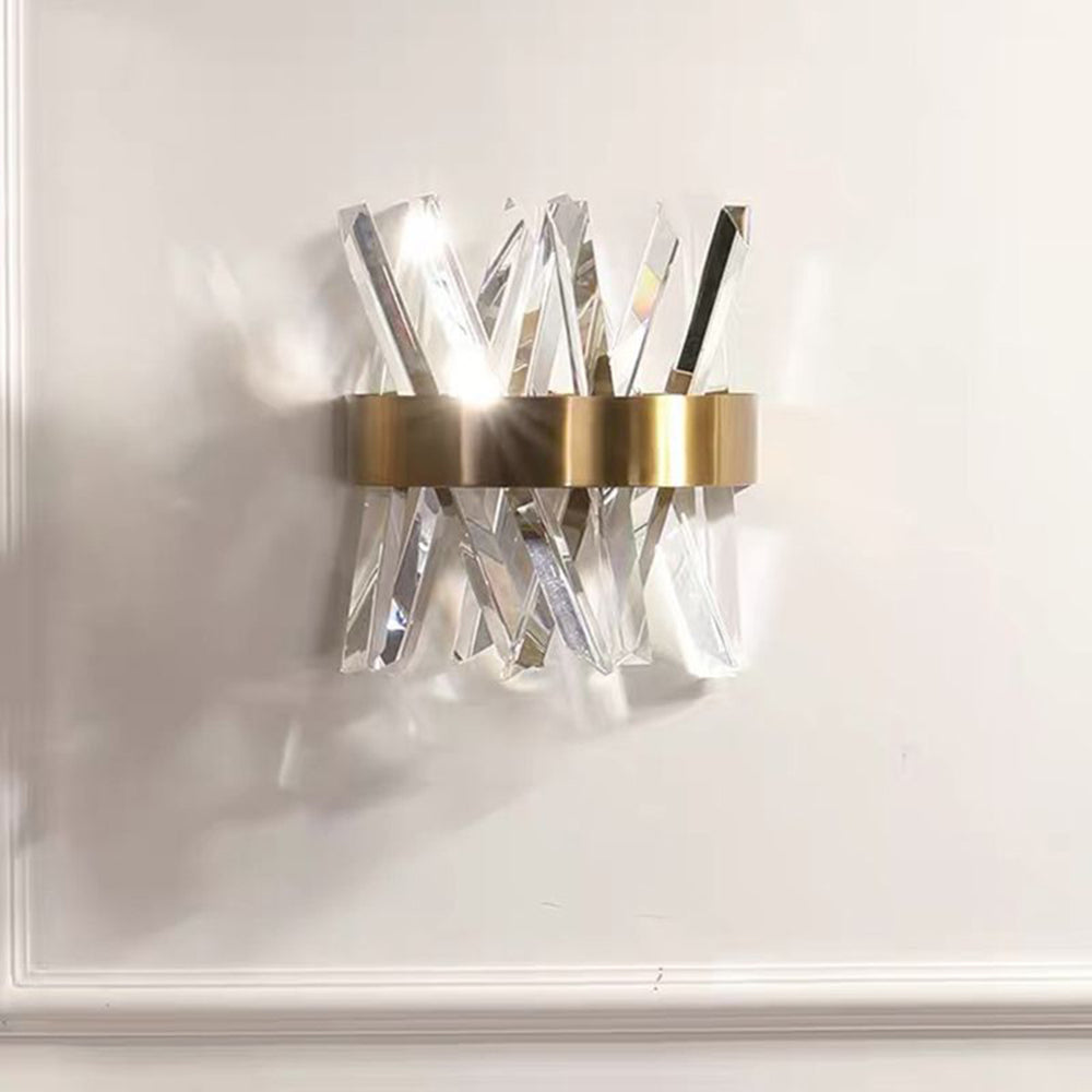 CrystalGold – LED-Wandleuchte mit Gold & Kristall