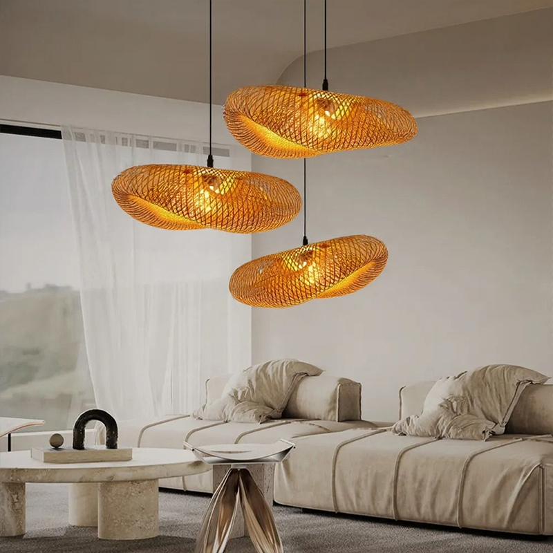 Hängelampe aus Bambus – Geflochten – LED – Warmes Licht – Wohnzimmer