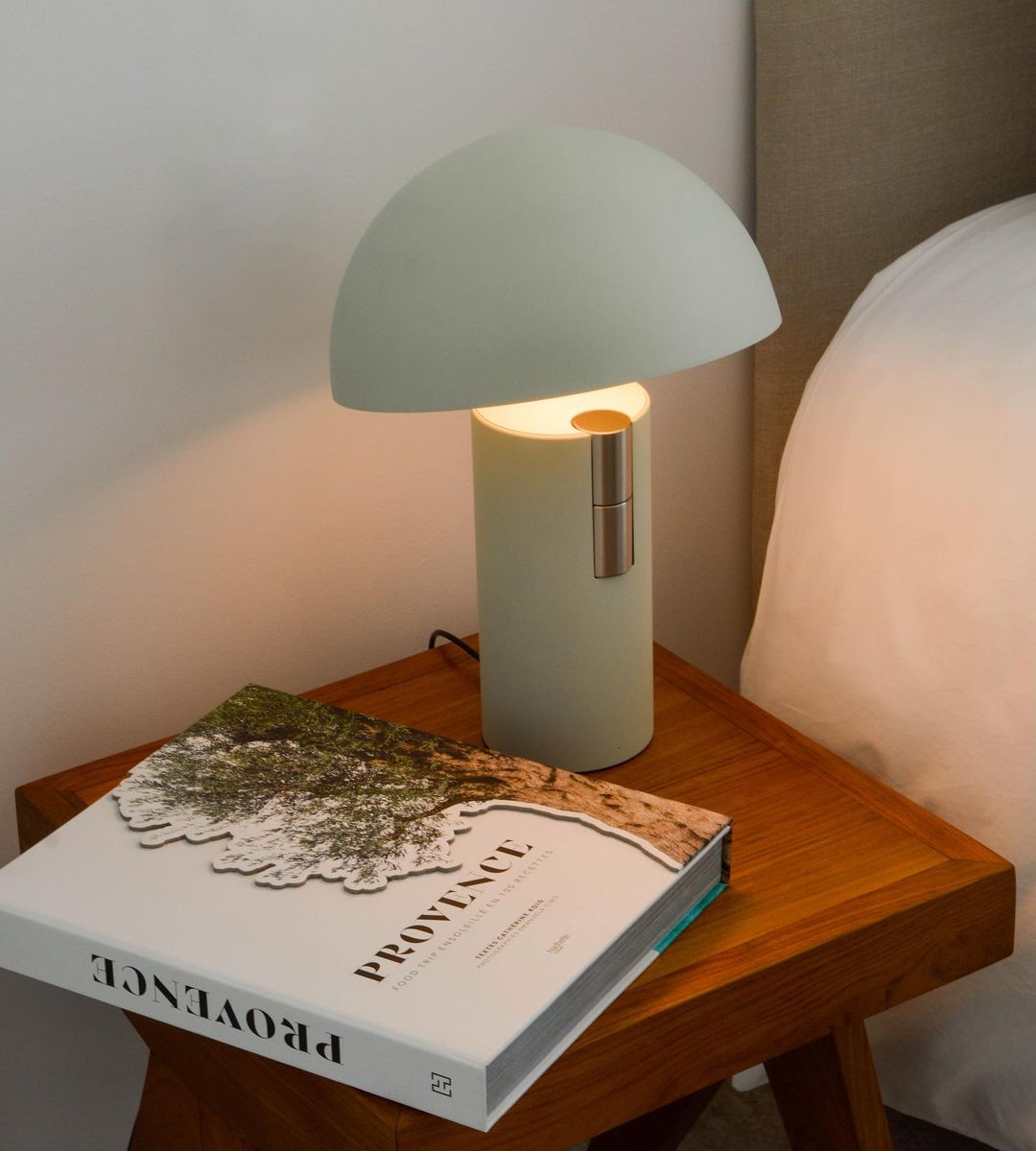 Avano Minimalistische Tischlampe – LED Weiß Perfekt für Wohnzimmer