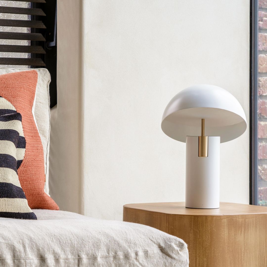 Avano Minimalistische Tischlampe – LED Weiß Perfekt für Wohnzimmer