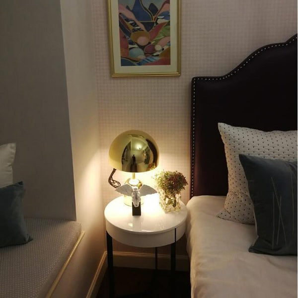 GlowAura Warmlicht Tischlampe Modern Glas Gold Wohnzimmer