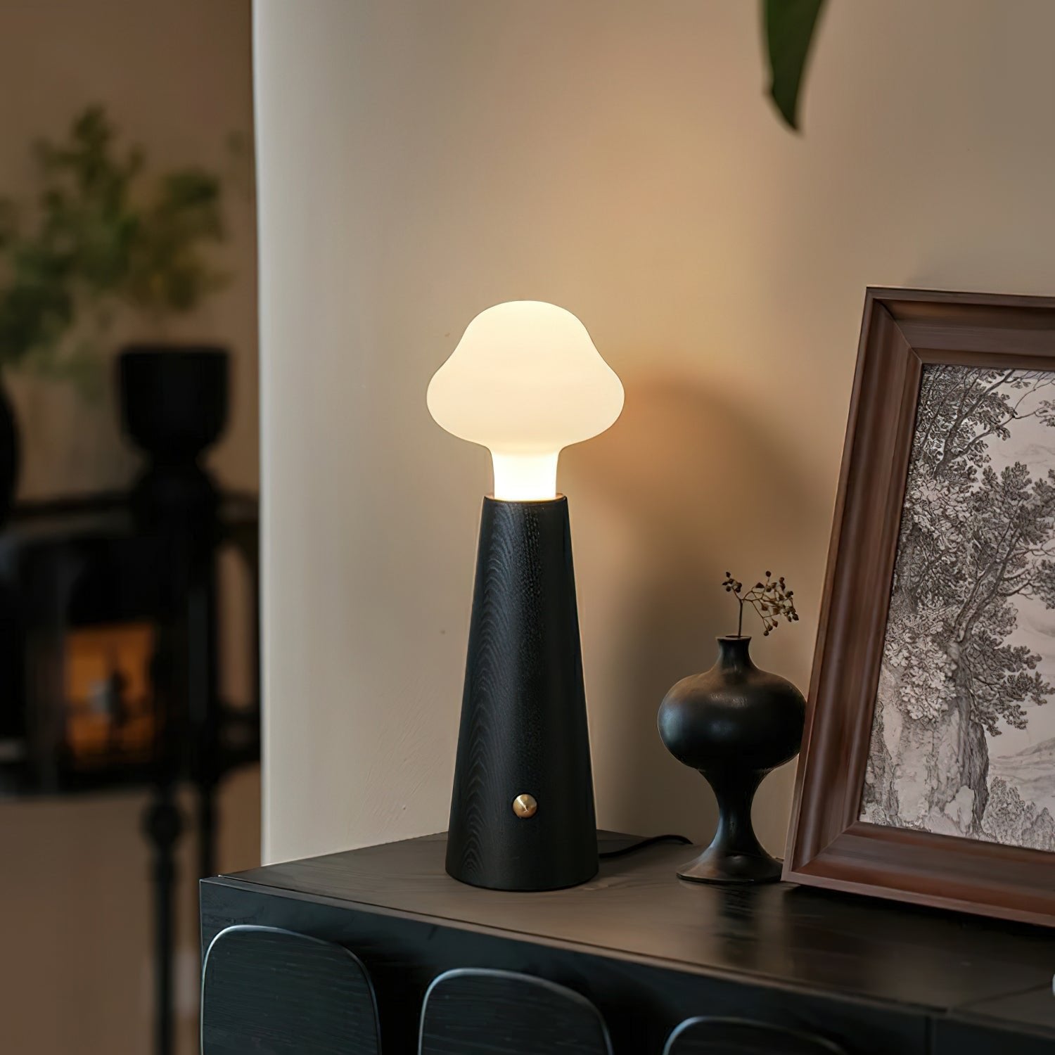 LumoGlow Design-Tischlampe aus Glas – Warmlicht, Weiß, für Wohnzimmer