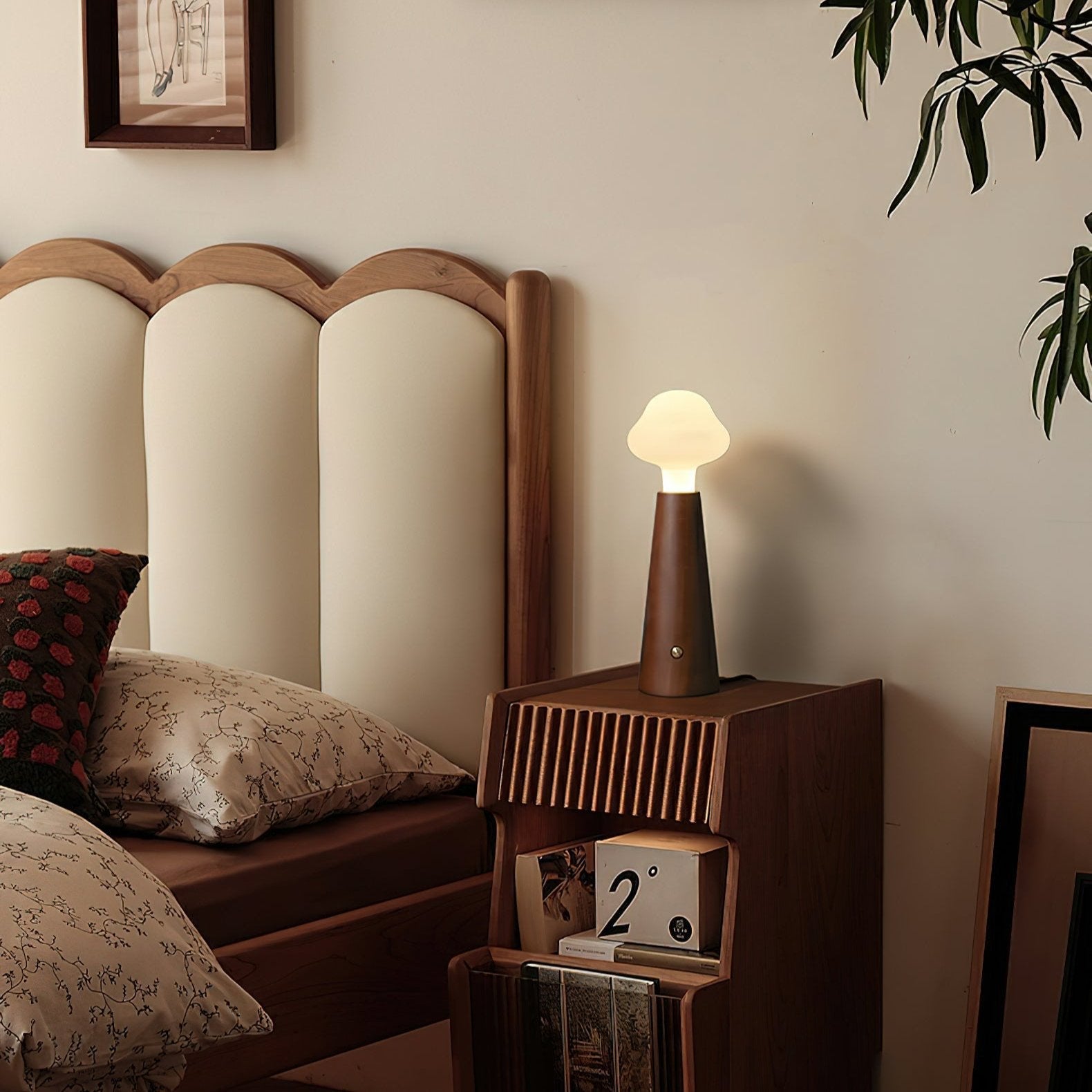 LumoGlow Design-Tischlampe aus Glas – Warmlicht, Weiß, für Wohnzimmer