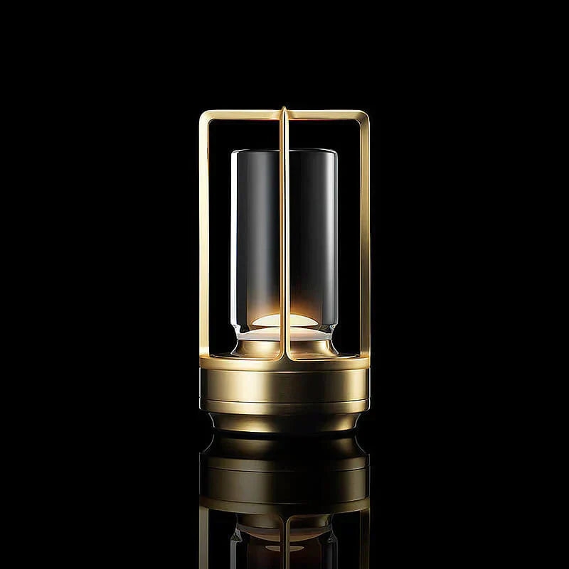 LumiGlow | Dimmbare Tischlampe mit handpoliertem Kristallglas