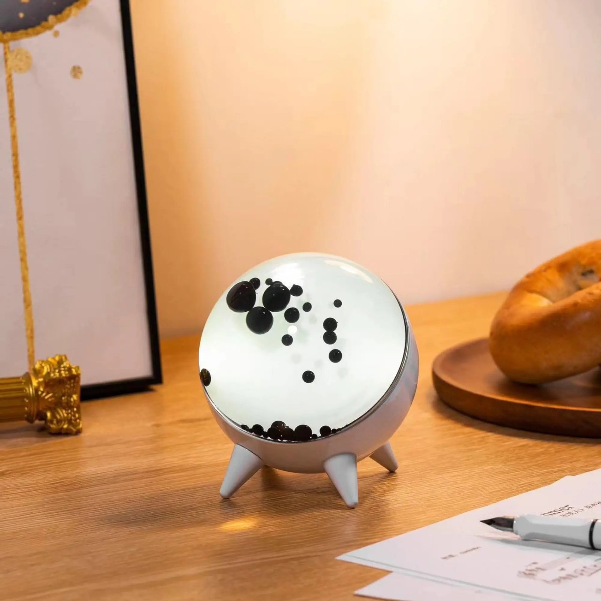 MagnoFlow Deko-Tischlampe Ferrofluid Effekt modern für Wohnzimmer