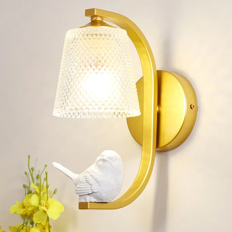 BirdLuxe - Elegante Wandleuchte mit Vogeldesign - Holz und Glas für das Schlafzimmer