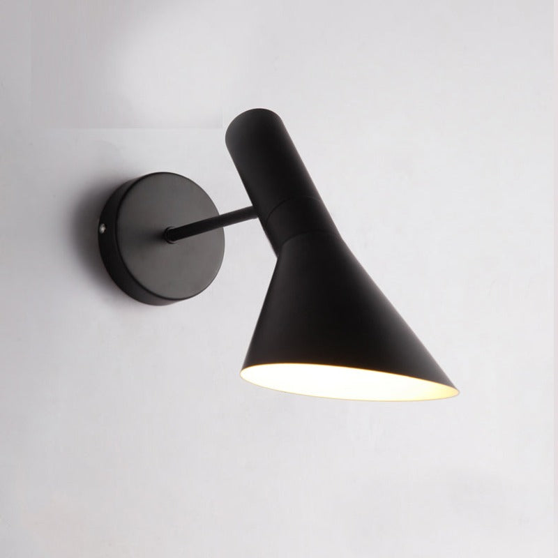 NexaSpin – Flexible LED-Wandleuchte für moderne Interieurs