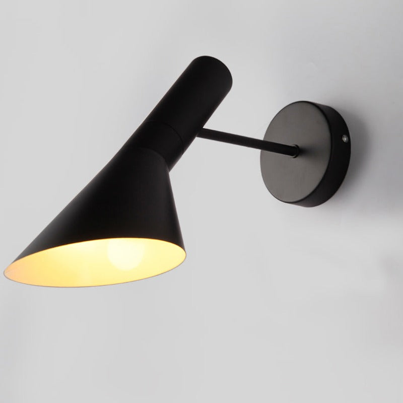 NexaSpin – Flexible LED-Wandleuchte für moderne Interieurs