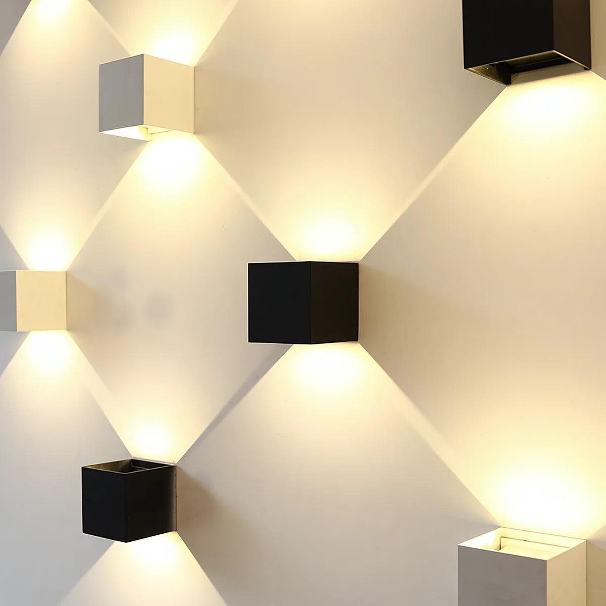 LumiSensor I Wasserdichte Wandlampe – Einstellbar – Schwarz/Weiß