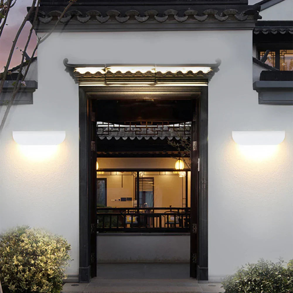 StormGlow – Moderne LED Außenwandleuchte für Fassade & Eingang, wasserdicht