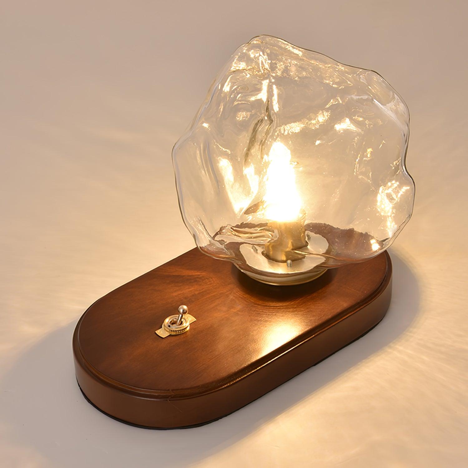 GlasAura – Edle Tischlampe aus satiniertem Glas für Wohnzimmer