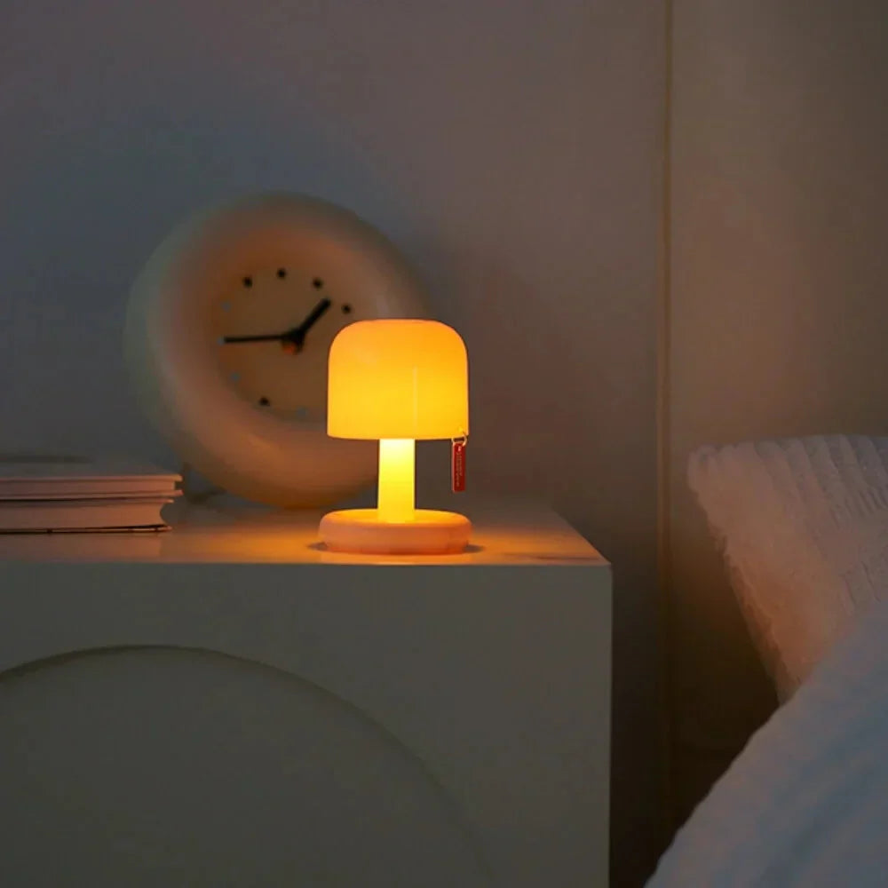SunAura Mini-Sonnenuntergangs-LED-Lampe dimmbar Warmlicht fürs Schlafzimmer