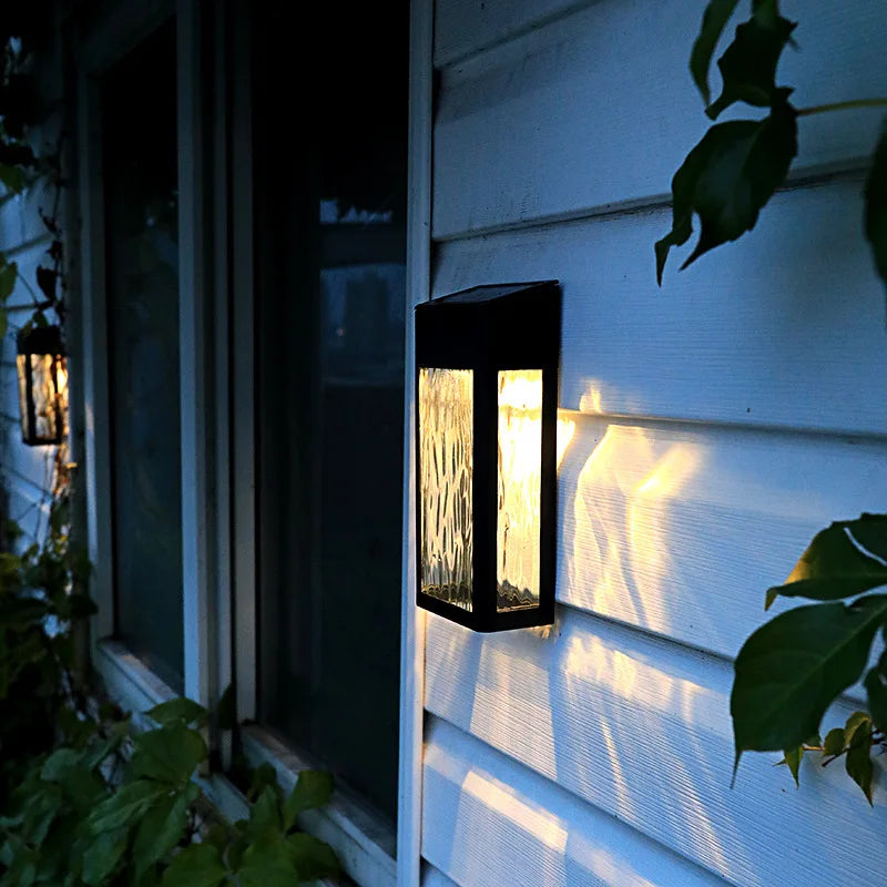 AuroraWall - Energieeffiziente Solar-Außenleuchte