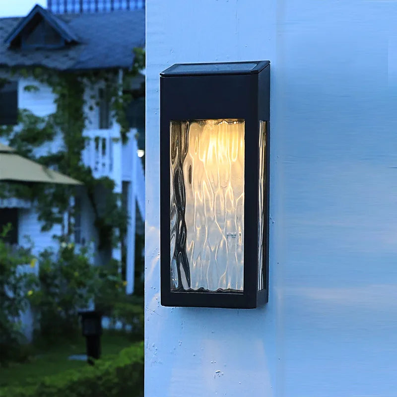 AuroraWall - Energieeffiziente Solar-Außenleuchte