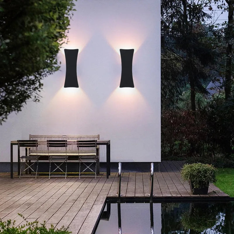 UrbanBeam – Moderne LED Außenwandleuchte Up & Down Light, schwarz & wasserdicht