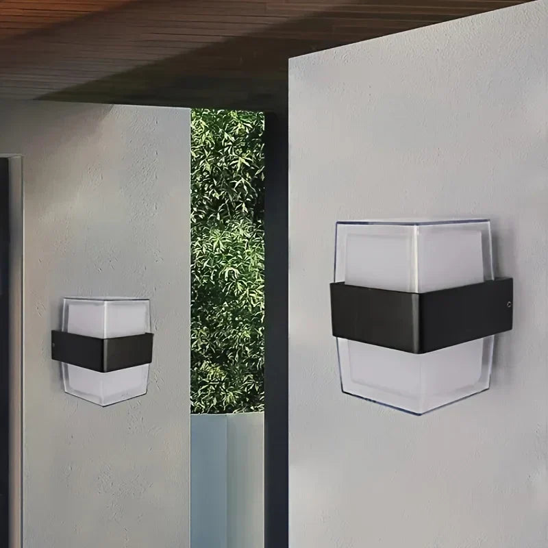 EverGlow – Moderne LED Außenwandleuchte (Wasserdicht & Stilvoll)