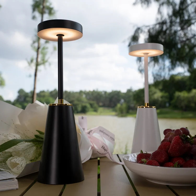 LumoLite LED Tischlampe – Kabellos, dimmbar, weiß, für Terrasse & Garten